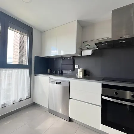 álamos Breeze - 3br - Free Parking - Salt Pool - Next To The